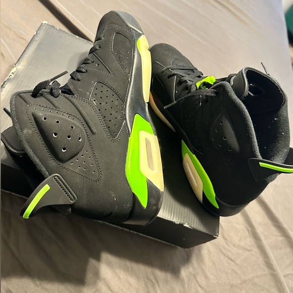 Air Jordan 6 Retro Electric Green - Picture 6 of 8